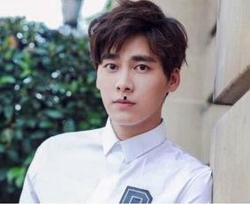男明星李易峰