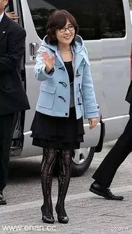 穿短裙修车的AV,揭秘女性维修工的日常风采